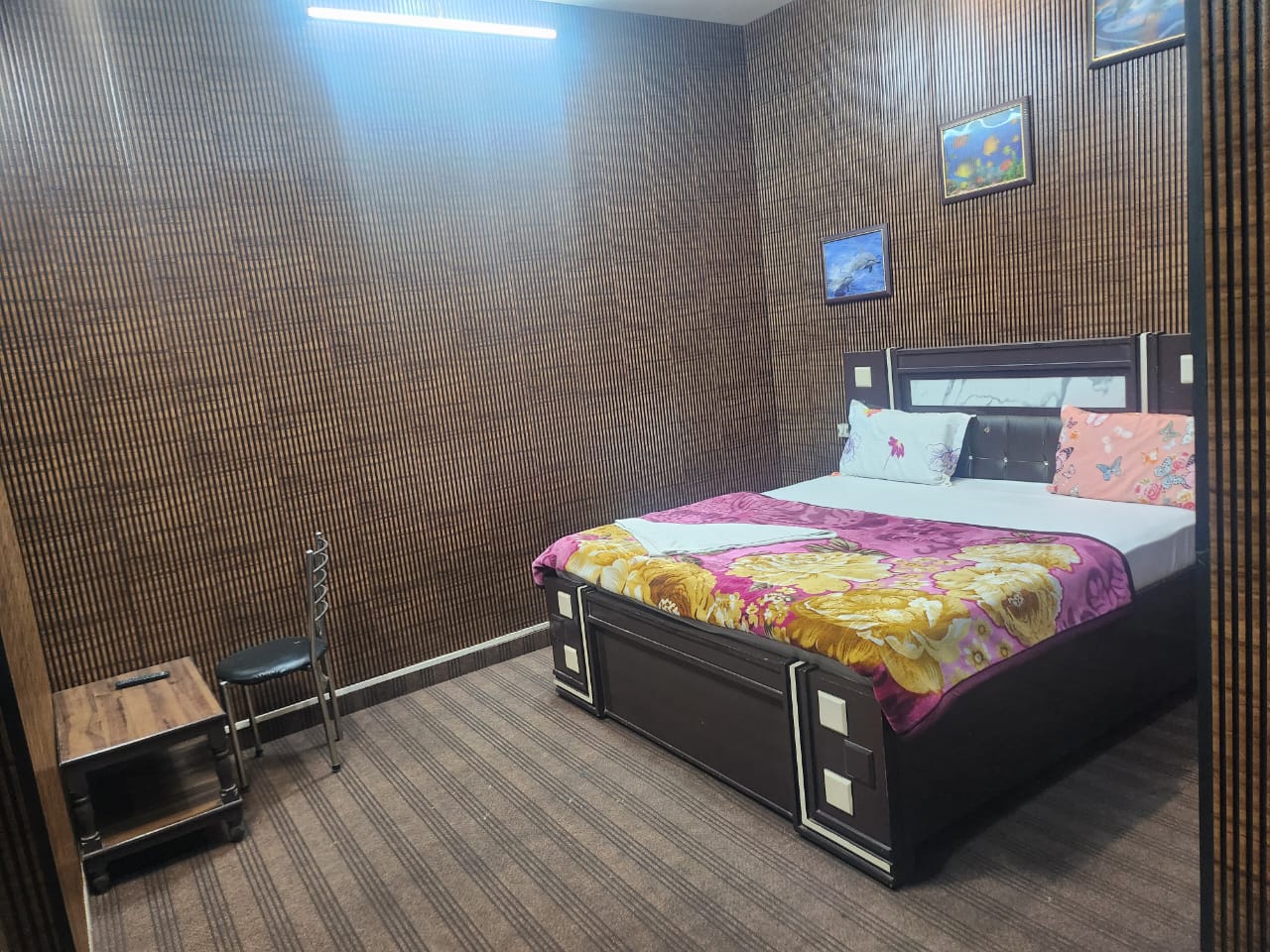 Deluxe AC Room